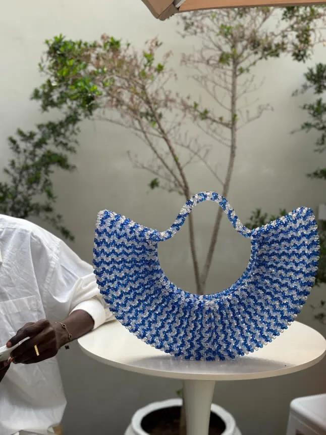 THE QUEEN ARC - Image 4